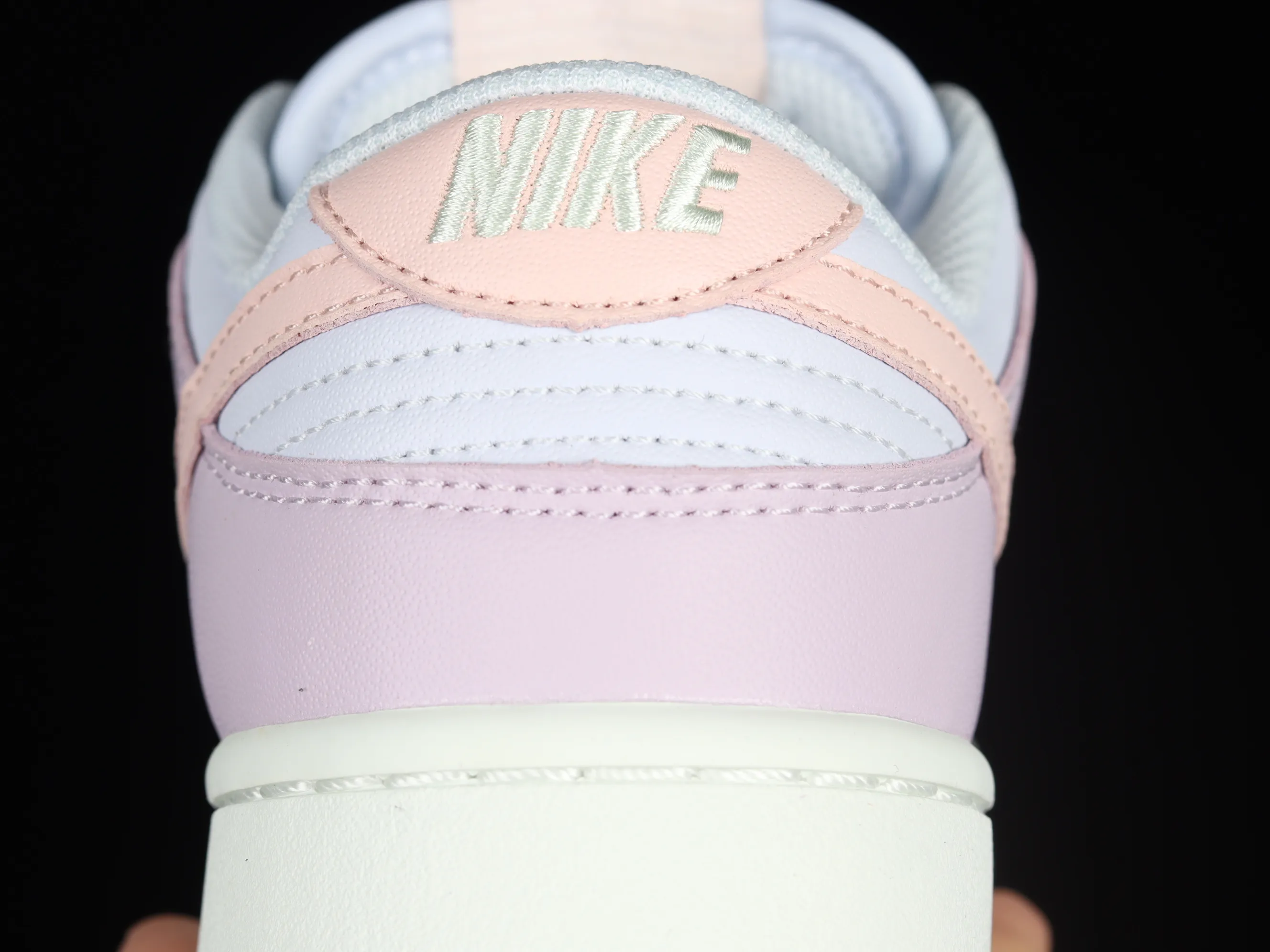 All categories Nk SB Dunk series Nk SB Dunk Low low-top sneakers F version special price Nk Dunk SB Low blue purple pink SB smashed backboard fashion casual sneakers DD1503-001